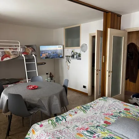 アパート La Casa Del Cervino ブレウイル・チェルヴィナイア